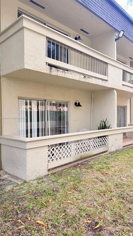 9360 SW 87th Avenue N5, Miami, FL 33176