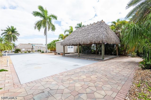 10200 Yellowtop TRL, Fort Myers, FL 33905