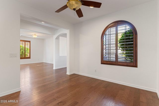 12277 W LONE TREE Trail, Peoria, AZ 85383