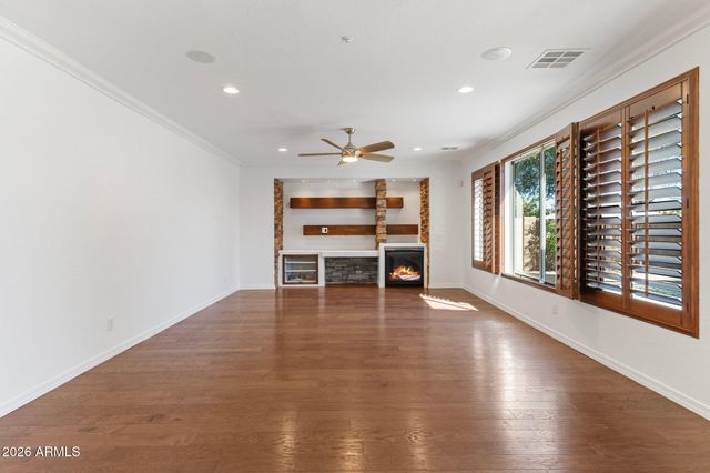 12277 W LONE TREE Trail, Peoria, AZ 85383