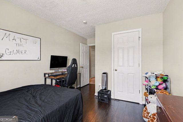 5330 Creekview Lane, Morrow, GA 30260