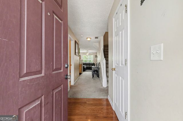 5330 Creekview Lane, Morrow, GA 30260