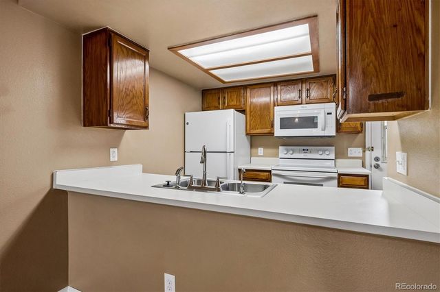 15999 E Alaska Place B, Aurora, CO 80017