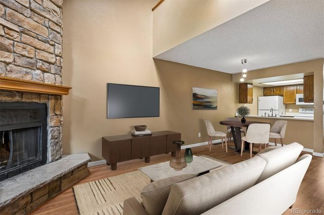15999 E Alaska Place B, Aurora, CO 80017