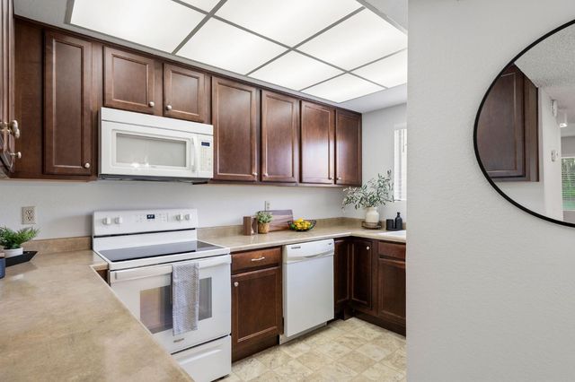 7235 Cinnamon Cir, Citrus Heights, CA 95621