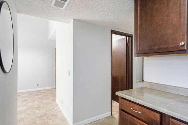 7235 Cinnamon Cir, Citrus Heights, CA 95621
