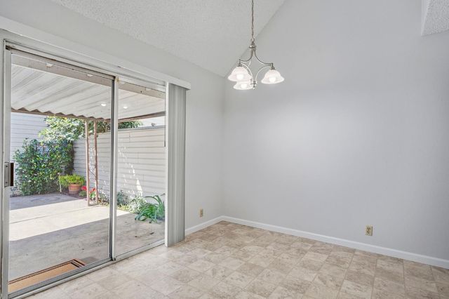 7235 Cinnamon Cir, Citrus Heights, CA 95621