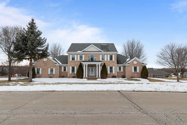 632 CAMBRIDGE DRIVE, Ripon, WI 54971
