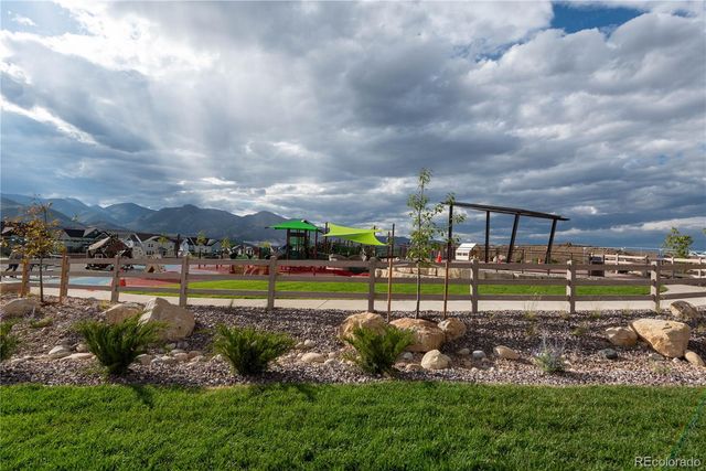 9728 Middle Peak Street, Littleton, CO 80125