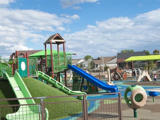 9728 Middle Peak Street, Littleton, CO 80125