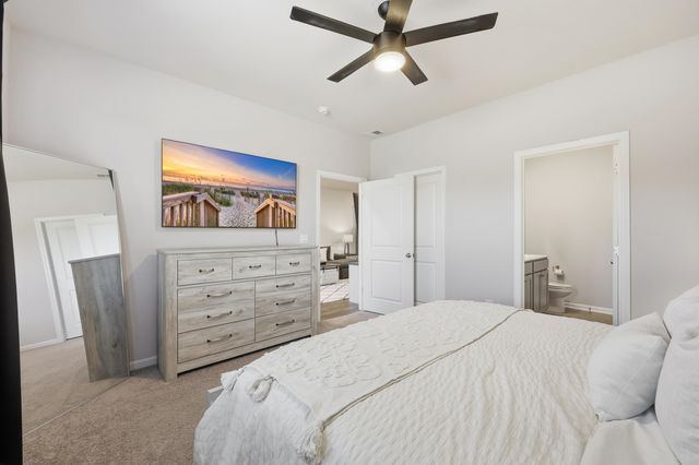 3122 Bells Lake Cir, Longs, SC 29568