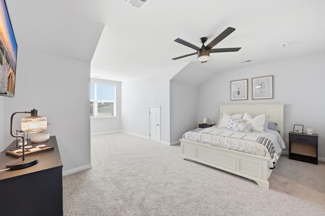 3122 Bells Lake Cir, Longs, SC 29568