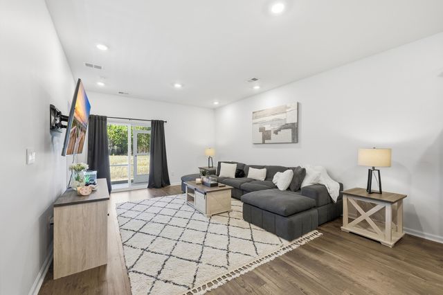 3122 Bells Lake Cir, Longs, SC 29568