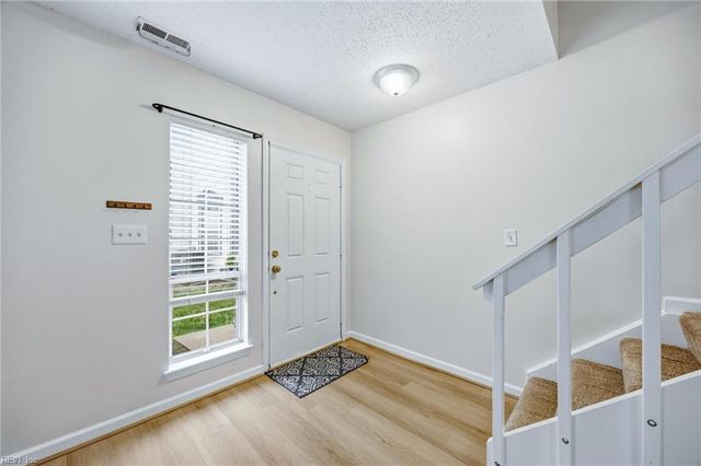 343 Ferdinand CIR, Virginia Beach, VA 23462