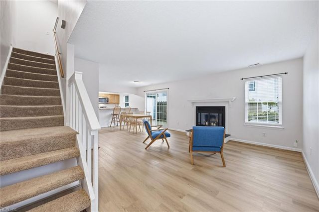 343 Ferdinand CIR, Virginia Beach, VA 23462