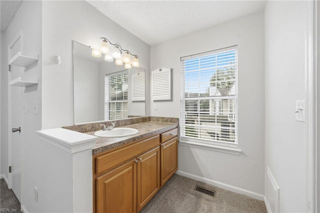343 Ferdinand CIR, Virginia Beach, VA 23462