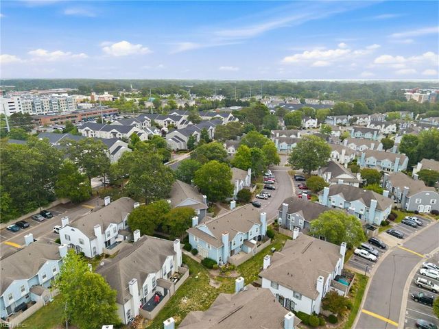 343 Ferdinand CIR, Virginia Beach, VA 23462