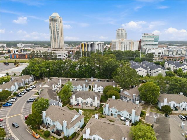 343 Ferdinand CIR, Virginia Beach, VA 23462
