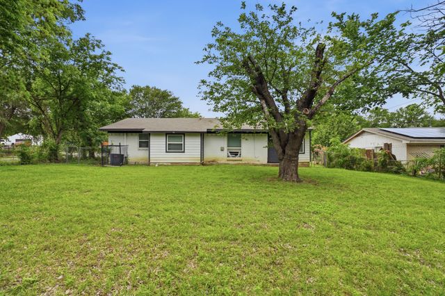 1724 Spring Lake Drive, Mesquite, TX 75149