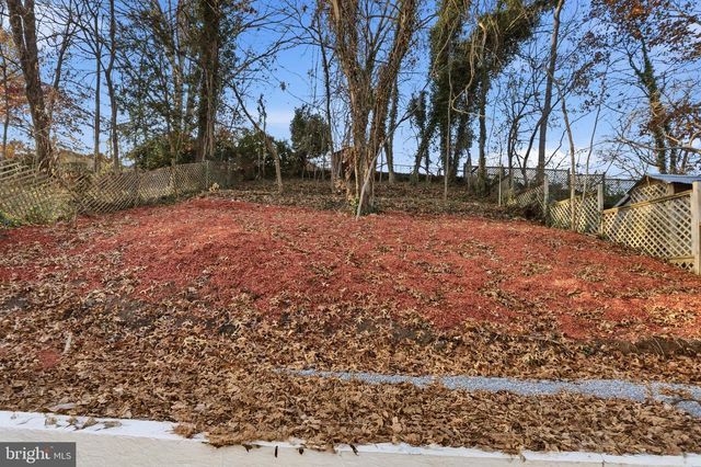 413 WILLIAMSBURG DR, Silver Spring, MD 20901