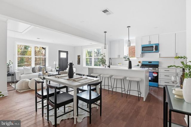 413 WILLIAMSBURG DR, Silver Spring, MD 20901