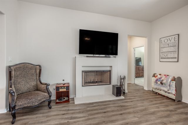 3520 Austin Street, Gainesville, TX 76240