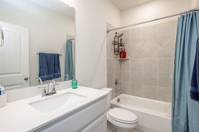 3520 Austin Street, Gainesville, TX 76240