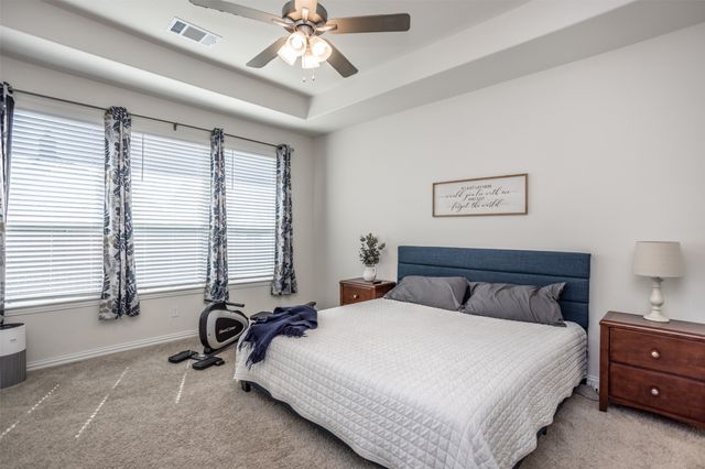 3520 Austin Street, Gainesville, TX 76240