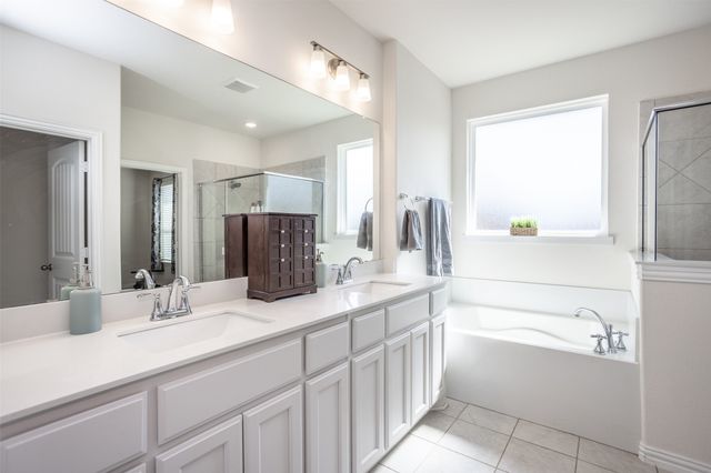 3520 Austin Street, Gainesville, TX 76240