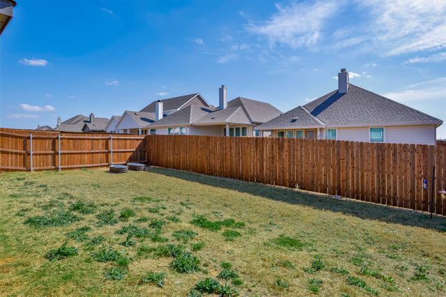 3520 Austin Street, Gainesville, TX 76240