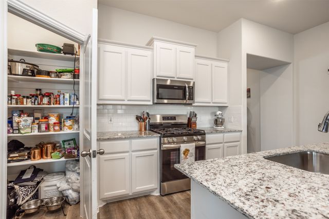 3520 Austin Street, Gainesville, TX 76240