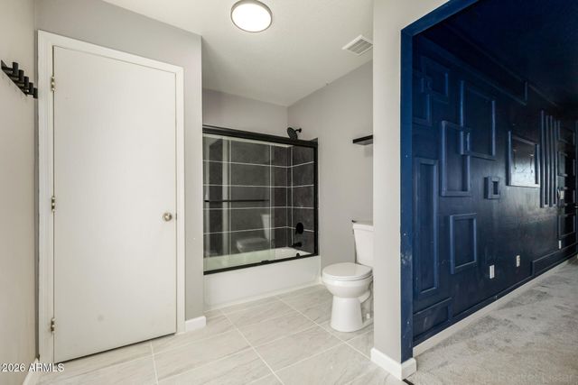 1105 E PARKVIEW Court, Gilbert, AZ 85295