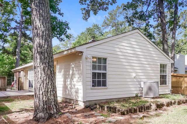 23 Emery Cliff Place, Spring, TX 77381