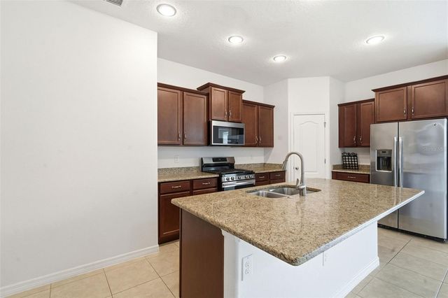 315 W FREESIA COURT, Deland, FL 32724