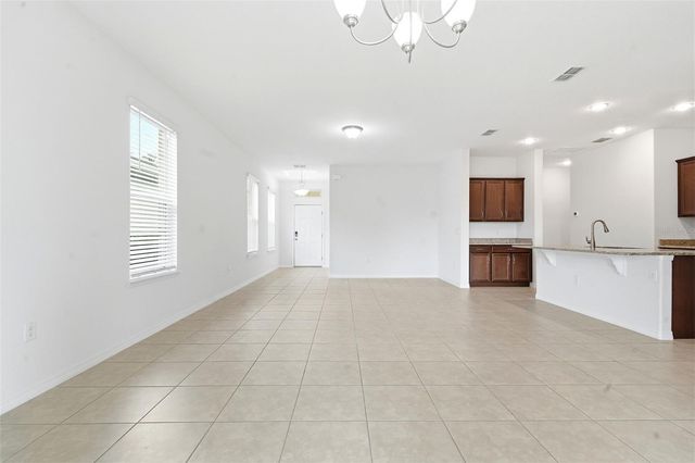 315 W FREESIA COURT, Deland, FL 32724