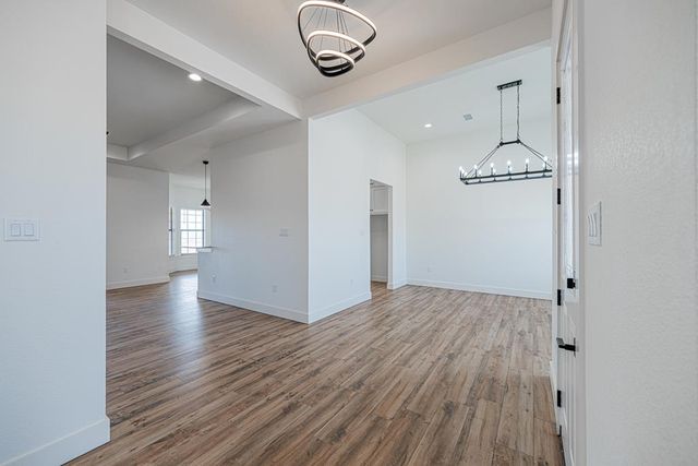 1813 N County Rd 1112, Midland, TX 79706