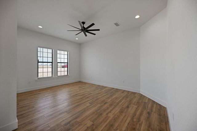 1813 N County Rd 1112, Midland, TX 79706