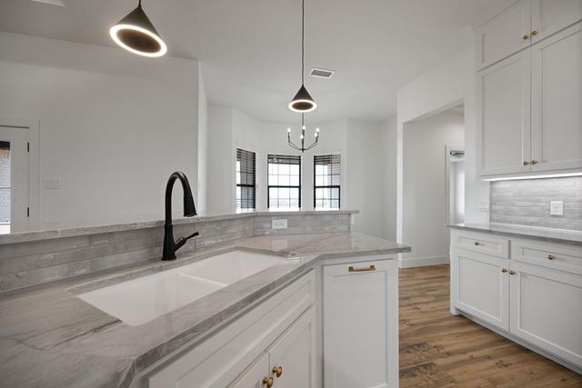 1813 N County Rd 1112, Midland, TX 79706