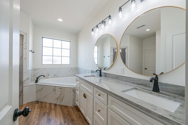 1813 N County Rd 1112, Midland, TX 79706