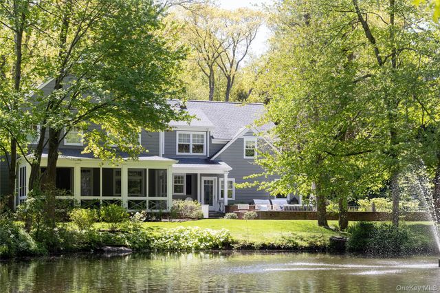24 Matinecock Farms Road, Glen Cove, NY 11542
