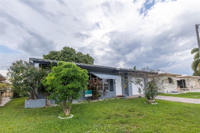 5715 NW 85th Avenue, Tamarac, FL 33321