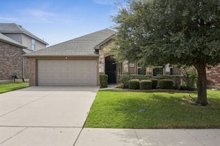 1616 Bluebird Drive, Little Elm, TX 75068