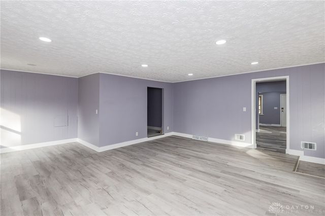 8915 Meeker Road, Dayton, OH 45414