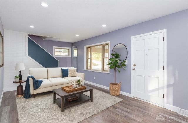 8915 Meeker Road, Dayton, OH 45414