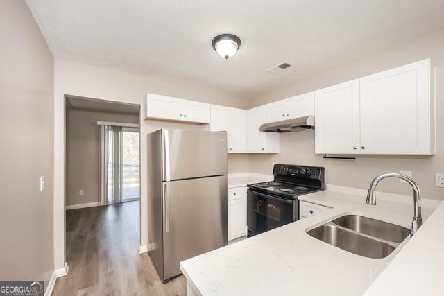 3122 Chippewa Drive, Rex, GA 30273