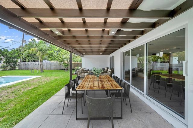 1418 Jefferson St, Hollywood, FL 33020