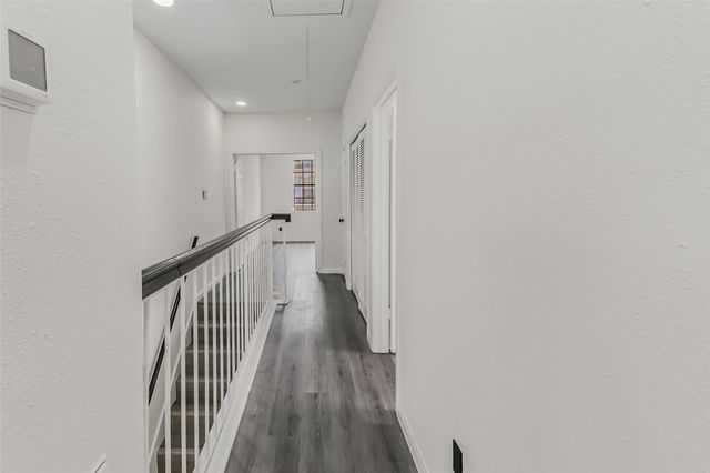 8888 Benning Drive 313, Houston, TX 77031