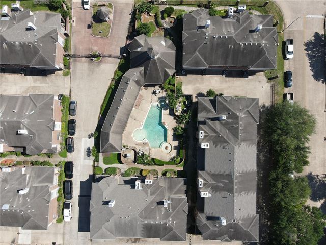 8888 Benning Drive 313, Houston, TX 77031