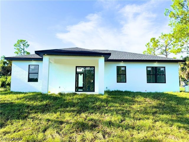 103 E 6th ST, Lehigh Acres, FL 33972