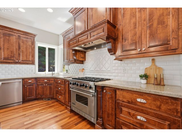 17980 Sw SNOWBERRY Ct, Sherwood, OR 97140
